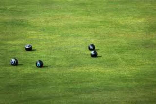 flat green bowls